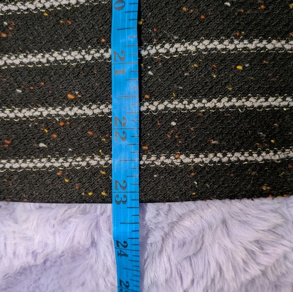 Banana Republic Black Sweater with Gold Accents - Picture 5 of 5